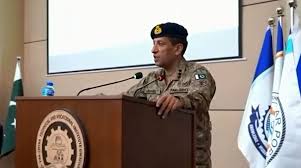 DG ISPR Holds Special Session With University VC and Senior teachers